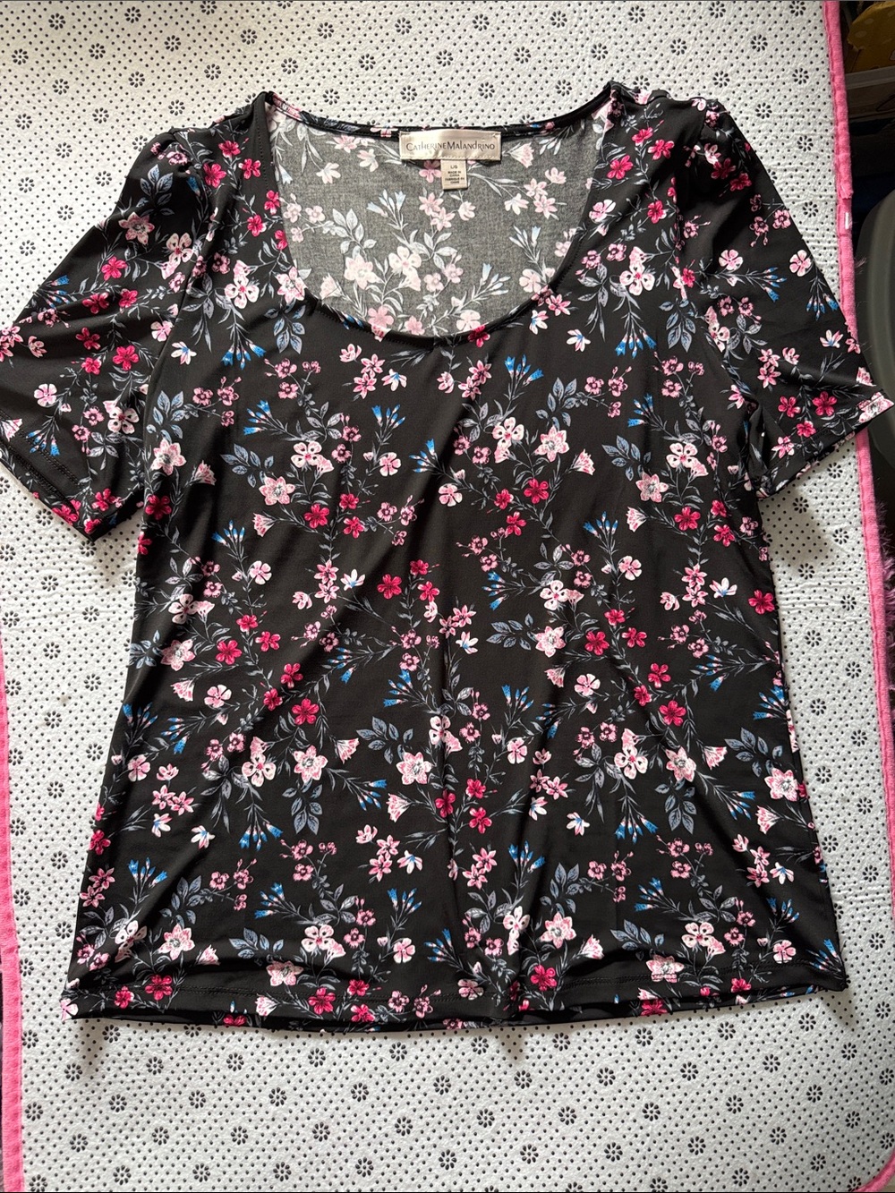 🛍 Catherine Malandrino Black Floral Scoop Neck Tunic with Pink & Blue Blooms 🛍